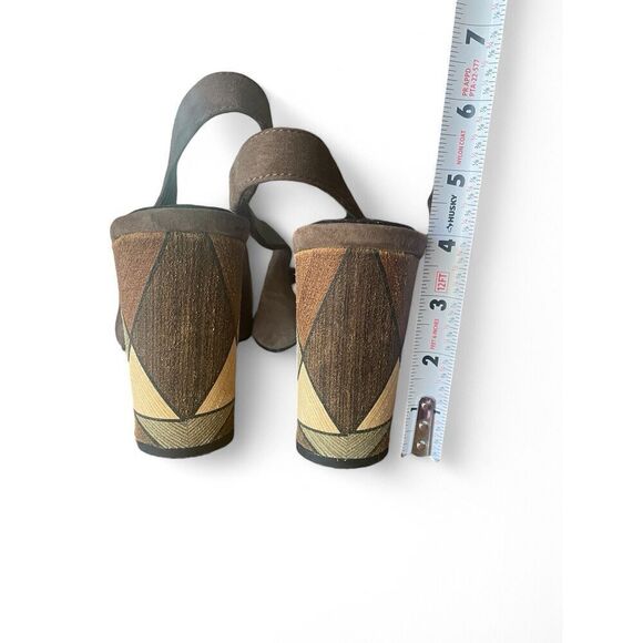 Pelle Moda Women 8.5 Brown Suede Open-Toe with Strap, 4.5 Inch Heels Good Cond. - Picture 3 of 10